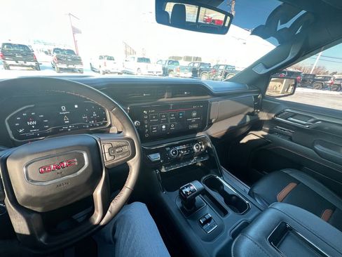 Used 2022 GMC Sierra 1500 AT4 w/ Sierra Safety Plus Package image 20