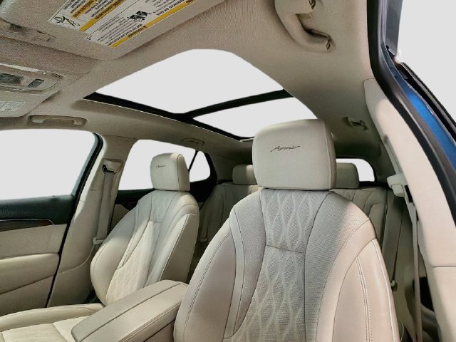 Used 2023 Buick Envision Avenir AWD/4WD image 20
