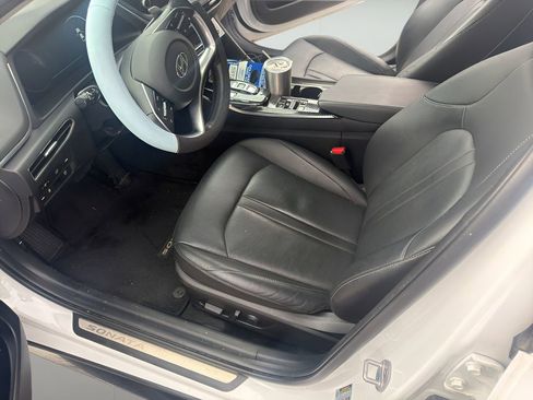 Used 2023 Hyundai Sonata Limited FWD image 10