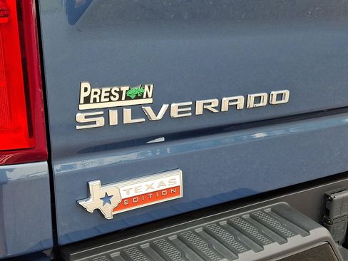 Used 2024 Chevrolet Silverado 1500 LT Trail Boss w/ Convenience Package II AWD/4WD image 30