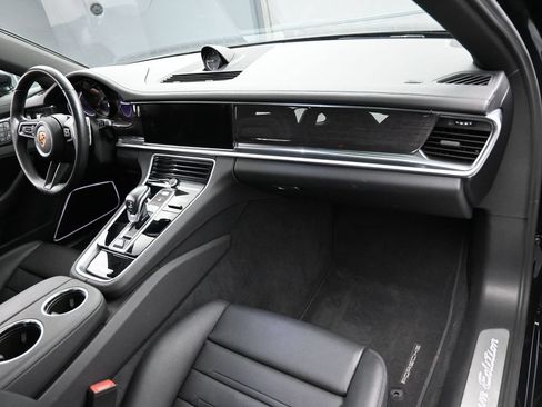 Used 2023 Porsche Panamera 4 Platinum Edition AWD/4WD image 32