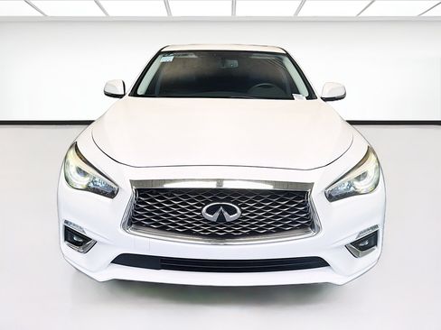 Used 2019 INFINITI Q50 Luxe w/ Essential Package (3.0T Luxe) RWD image 2