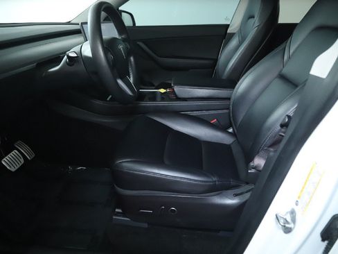Used 2022 Tesla Model Y Performance AWD/4WD image 19