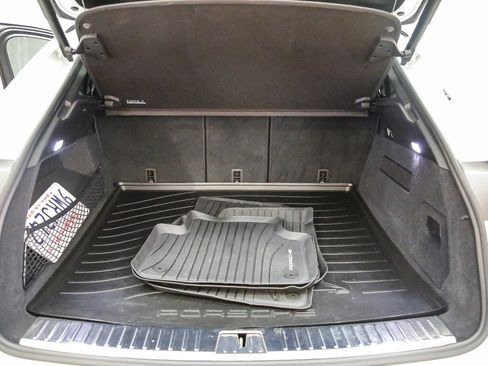 Certified 2026 Porsche Cayenne S AWD/4WD image 31