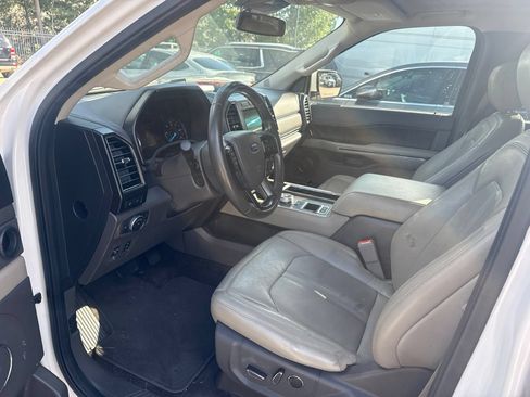 Used 2018 Ford Expedition Max Limited w/ Equipment Group 301A RWD image 9