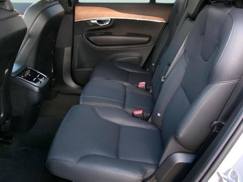 Used 2024 Volvo XC90 B6 Plus AWD/4WD image 10