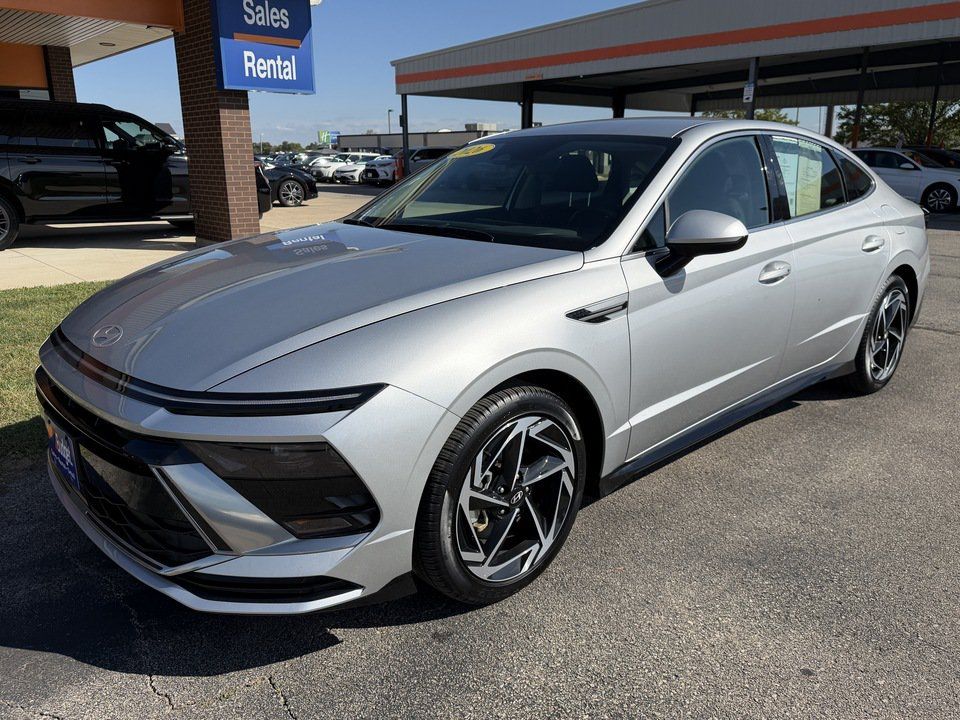 Used 2026 Hyundai Sonata SEL FWD image 9