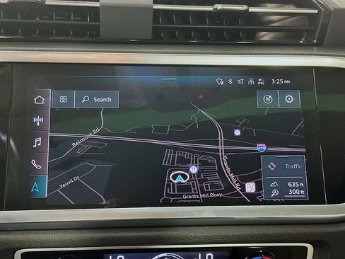 Used 2022 Audi Q3 2.0T Premium Plus w/ Premium Plus Package image 21