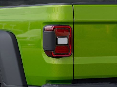 New 2025 Jeep Gladiator Mojave w/ Convenience Group image 9