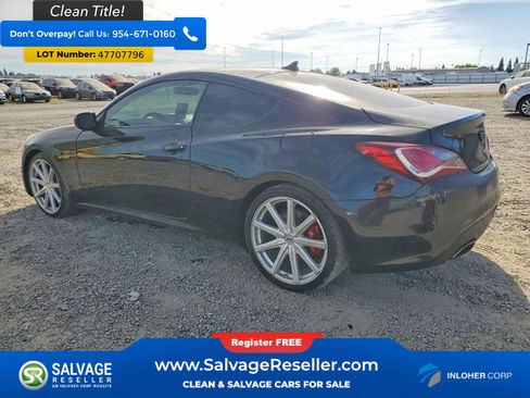 Used 2013 Hyundai Genesis 3.8 RWD image 3