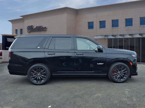 Certified 2023 Cadillac Escalade V w/ LPO, ONYX Package image 4