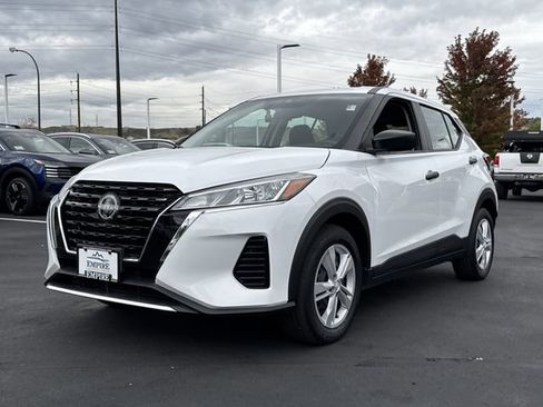 Certified 2023 Nissan Kicks S image 5