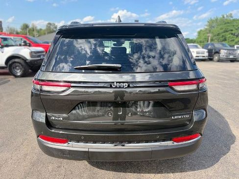 Used 2023 Jeep Grand Cherokee Limited AWD/4WD image 6
