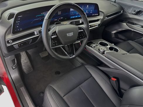 Used 2024 Cadillac Lyriq Luxury w/ LPO, Floor Liner Package image 23