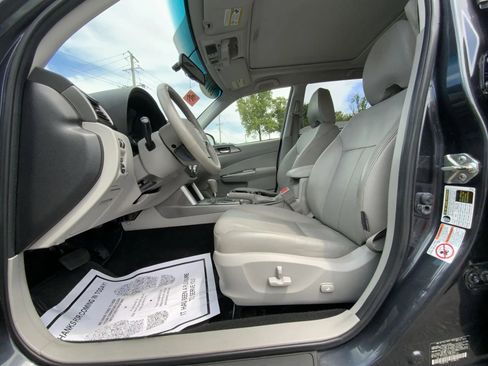 Used 2013 Subaru Forester 2.5X Limited AWD/4WD image 14