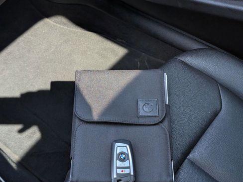 Used 2018 BMW 330i Sedan RWD image 32