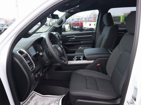 New 2026 RAM 1500 4x4 Crew Cab image 5