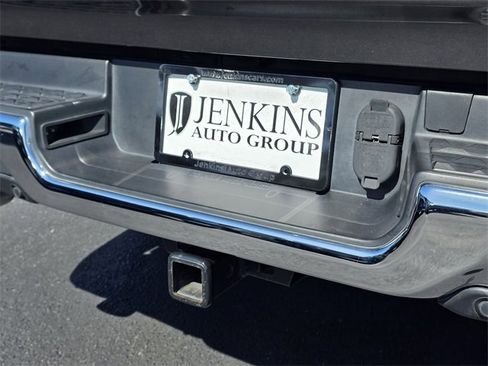 Used 2019 RAM 1500 Laramie image 22