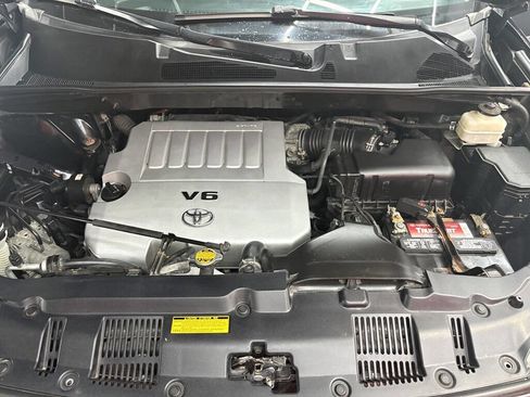 Used 2013 Toyota Highlander Limited image 28