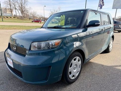Used 2009 Scion xB image 4