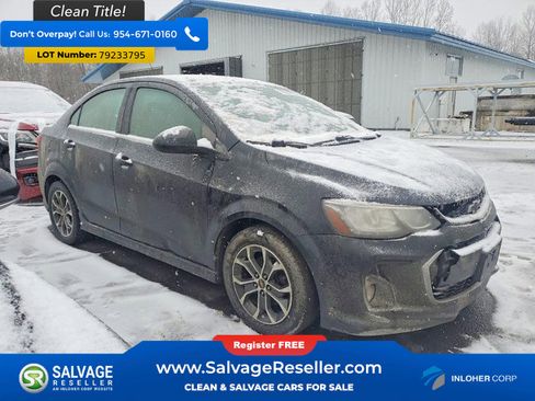 Used 2017 Chevrolet Sonic LT w/ Convenience Package FWD image 5