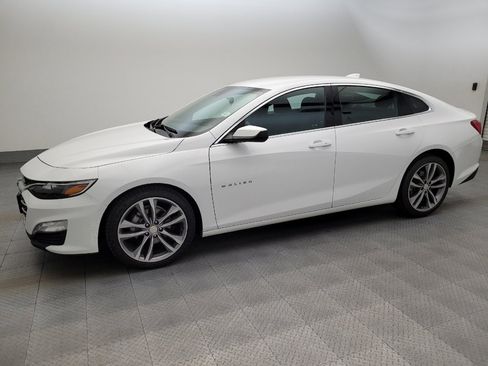 Used 2023 Chevrolet Malibu LT FWD image 2