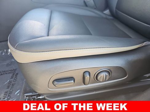 Used 2025 Chevrolet Trax ACTIV w/ Driver Confidence Package image 28