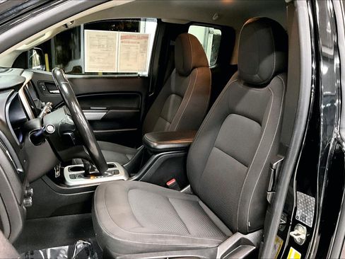 Used 2019 Chevrolet Colorado LT w/ Redline Special Edition image 22