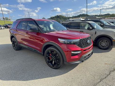 Used 2023 Ford Explorer ST w/ Equipment Group 401A AWD/4WD image 3