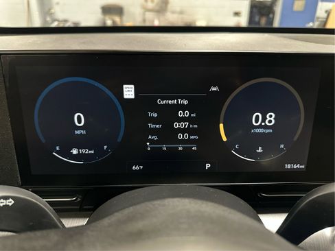 Certified 2024 Hyundai Kona SEL w/ Convenience Package FWD image 17