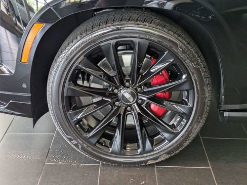 Certified 2026 Cadillac Escalade V w/ LPO, ONYX Package AWD/4WD image 10