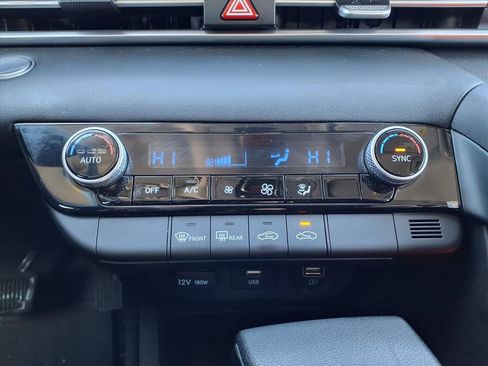 Used 2022 Hyundai Elantra SEL image 13