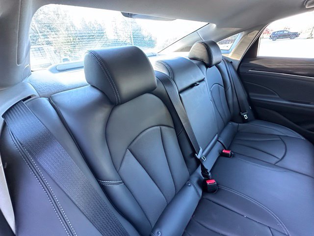 Used 2018 Buick LaCrosse Premium w/ Driver Confidence Package #2 AWD/4WD image 9