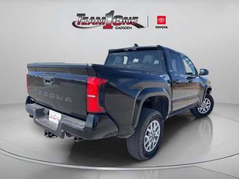 Certified 2025 Toyota Tacoma SR5 image 1