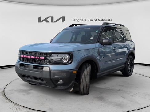 Used 2025 Ford Bronco Sport Outer Banks AWD/4WD image 11