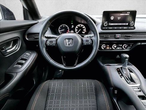 Used 2024 Honda HR-V Sport image 7