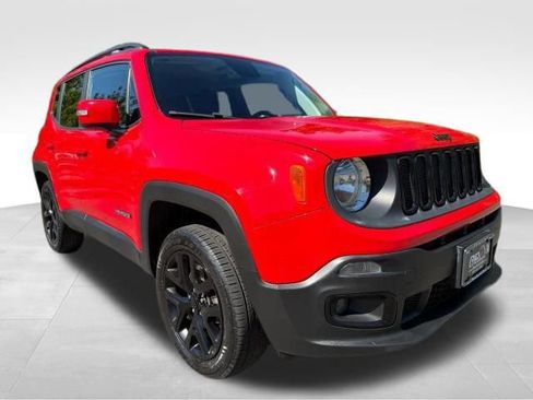 Used 2018 Jeep Renegade Altitude image 9