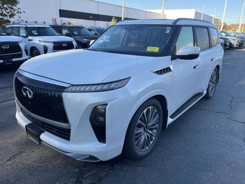 New 2026 INFINITI QX80 Luxe w/ Cargo Package image 7