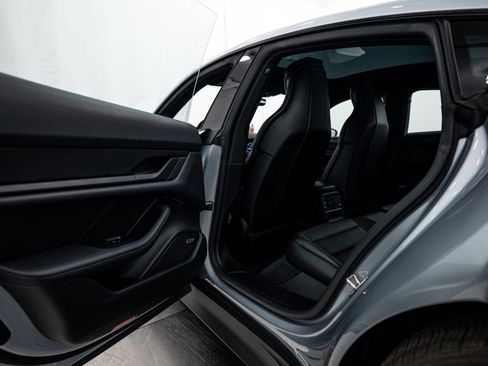 Certified 2021 Porsche Taycan image 20