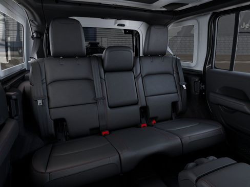 New 2026 Jeep Wrangler Unlimited Rubicon image 15