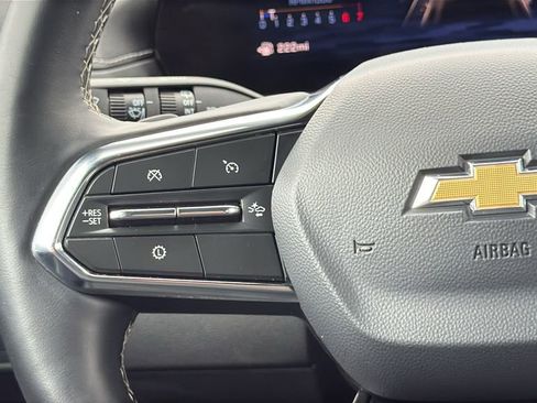 Used 2026 Chevrolet Traverse LT FWD image 22