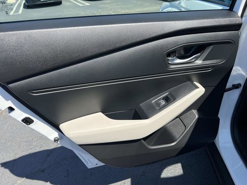 Certified 2025 Honda Accord SE image 20