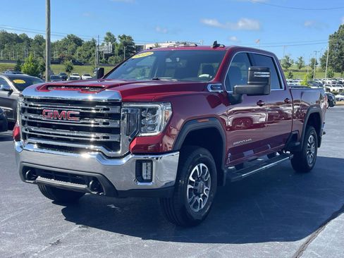 Used 2022 GMC Sierra 2500 SLE w/ SLE Value Package; AWD/4WD image 3