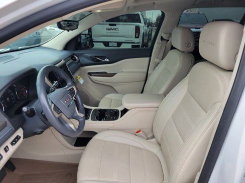 Used 2022 GMC Acadia Denali w/ Denali Ultimate Package image 11