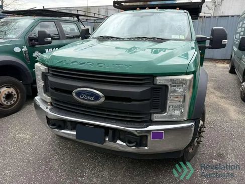 Used 2017 Ford F450 XL w/ Power Equipment Group RWD image 3