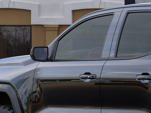 New 2026 GMC Canyon Elevation w/ Convenience Package image 13