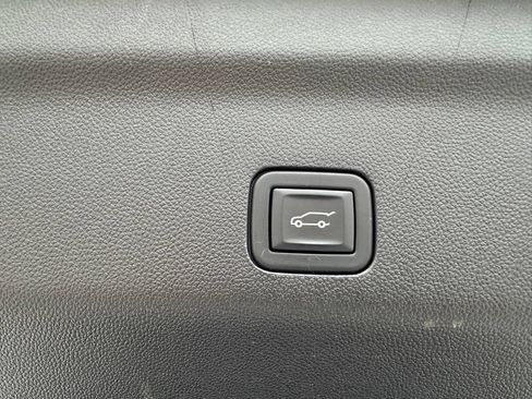 Certified 2023 Chevrolet Suburban Z71 AWD/4WD image 20