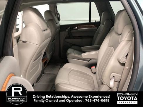 Used 2009 Buick Enclave CXL w/ Driver Confidence Package AWD/4WD image 25