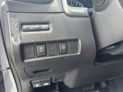 Used 2023 Nissan Murano SV w/ SV Midnight Edition Package FWD image 24