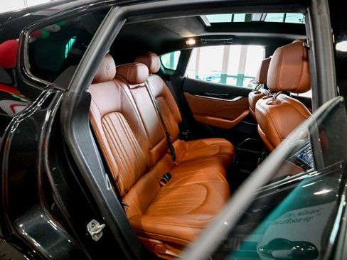 Used 2022 Maserati Levante GT image 22